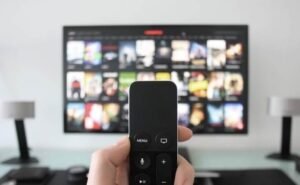 3 Manfaat Pasang TV Kabel untuk Keluarga di Rumah