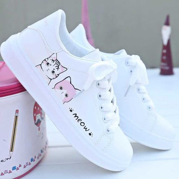 Sepatu Sneaker Wanita