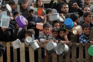 Bantuan Kemanusiaan di Gaza Terhambat, 15 Truk Dijarah