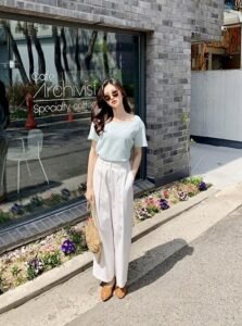 Inspirasi Outfit Traveling: Lebih dari Sekadar Fashion, Ini Tentang Pengalaman