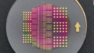 Memristor: Jembatan Masa Depan Antara Memori dan Komputasi