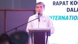 Menaker Ida Fauziyah Mendorong Delegasi RI Tampil Percaya Diri di Forum Ketenagakerjaan Internasional