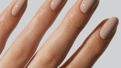Tren Nail Polish Warna Nude: Elegansi Abadi dan Fleksibilitas Tanpa Batas