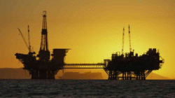 Pelemahan Harga Minyak Dunia Dipicu Lonjakan Stok AS